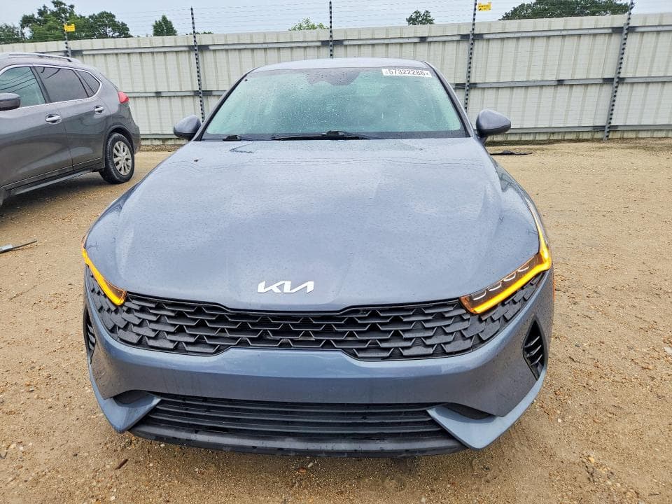 2022 KIA K5 LXS 5