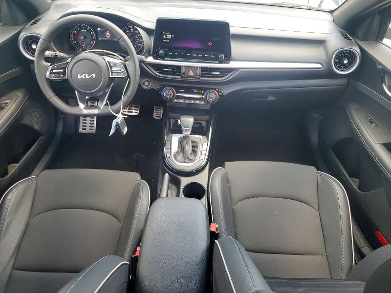 2023 KIA FORTE GT LINE 8