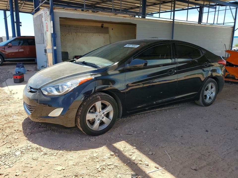 2013 HYUNDAI ELANTRA