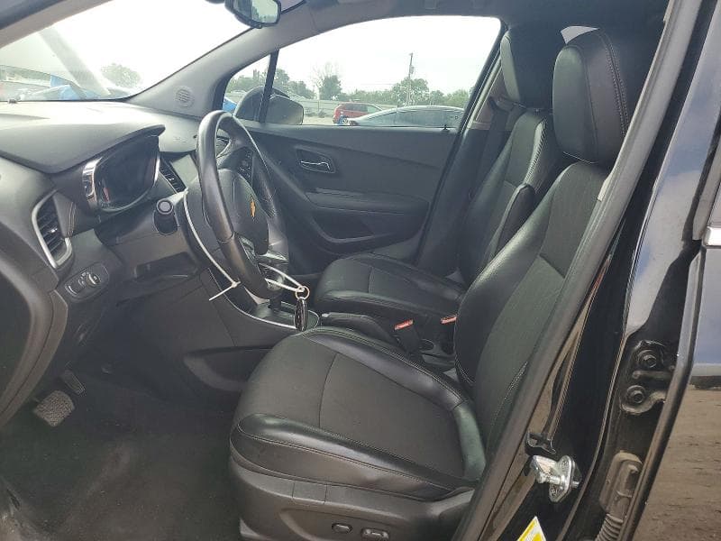 2020 CHEVROLET TRAX 1LT 7