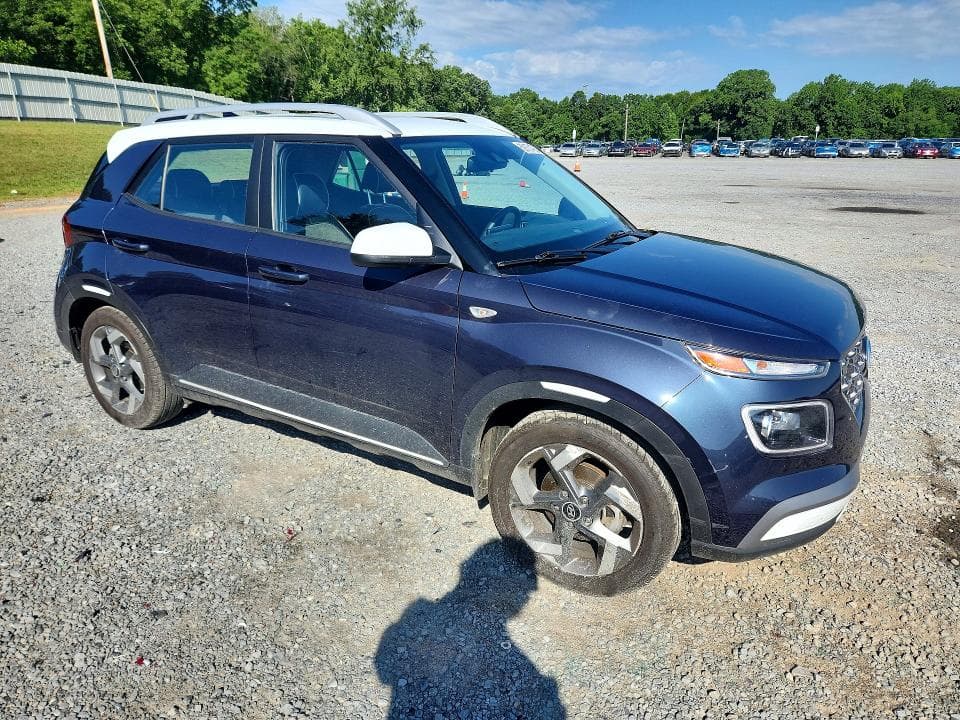 2022 HYUNDAI VENUE LIMITED 4