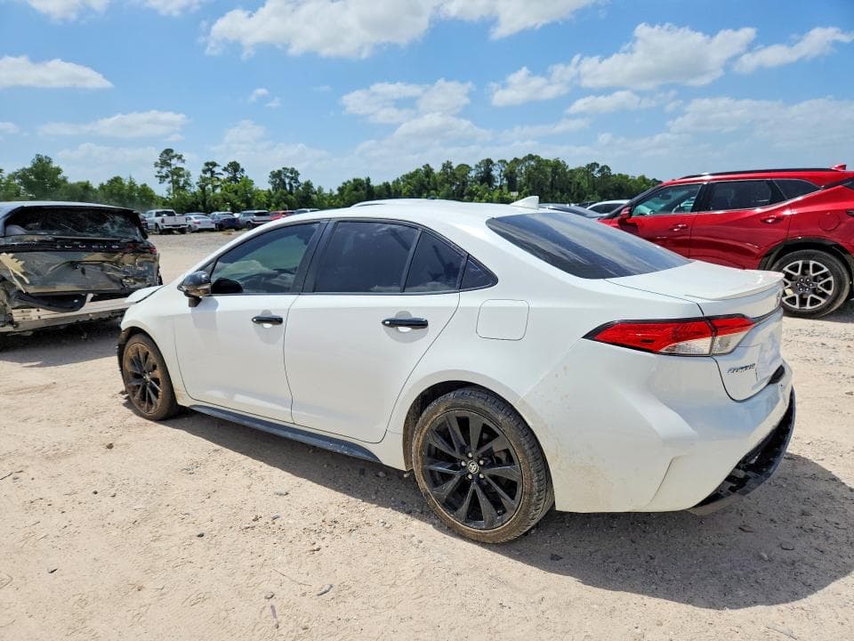 2022 TOYOTA COROLLA SE 2