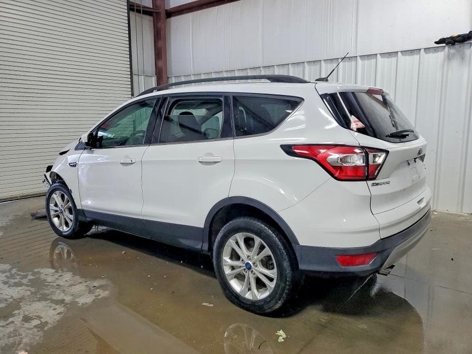 2018 FORD ESCAPE SE 2