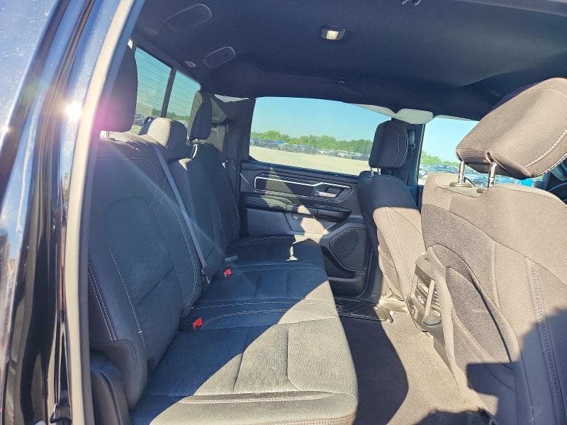 2025 RAM 1500 BIG HORN 10