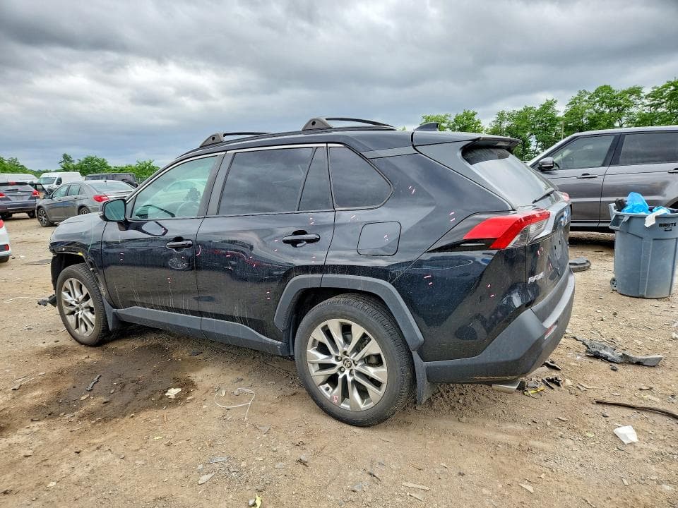 2021 TOYOTA RAV4 XLE PREMIUM 2