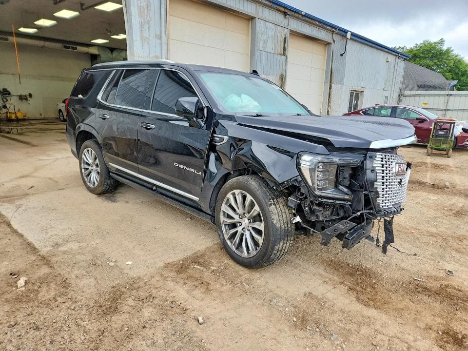 2021 GMC YUKON DENALI 4