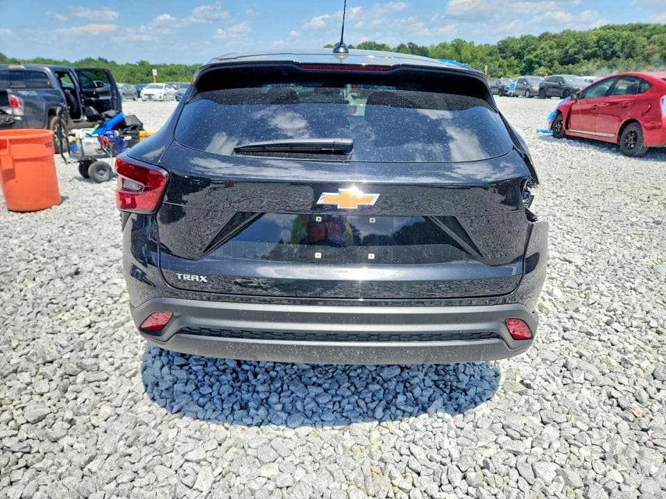 2026 CHEVROLET TRAX LS 6