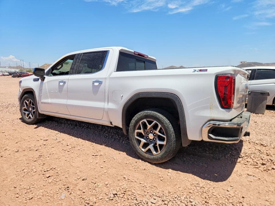 2025 GMC SIERRA K1500 SLT 2