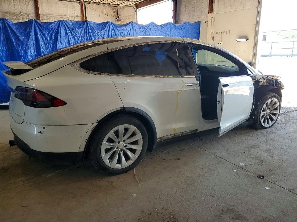 2020 TESLA MODEL X 3