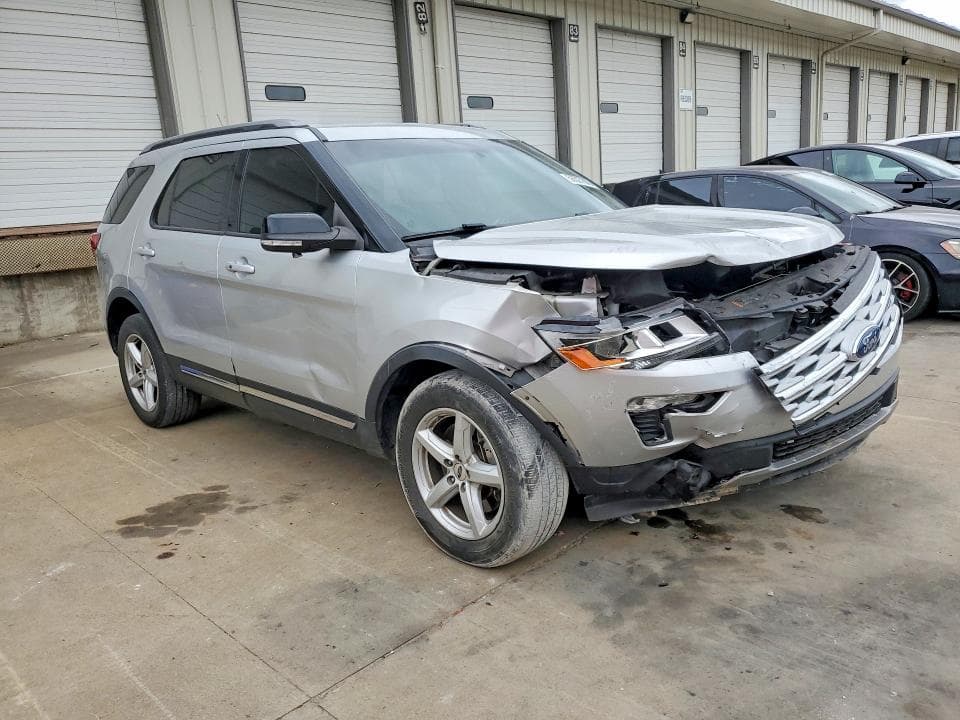 2018 FORD EXPLORER XLT 4