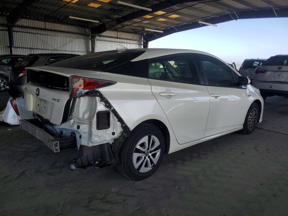 2017 TOYOTA PRIUS THREE 3