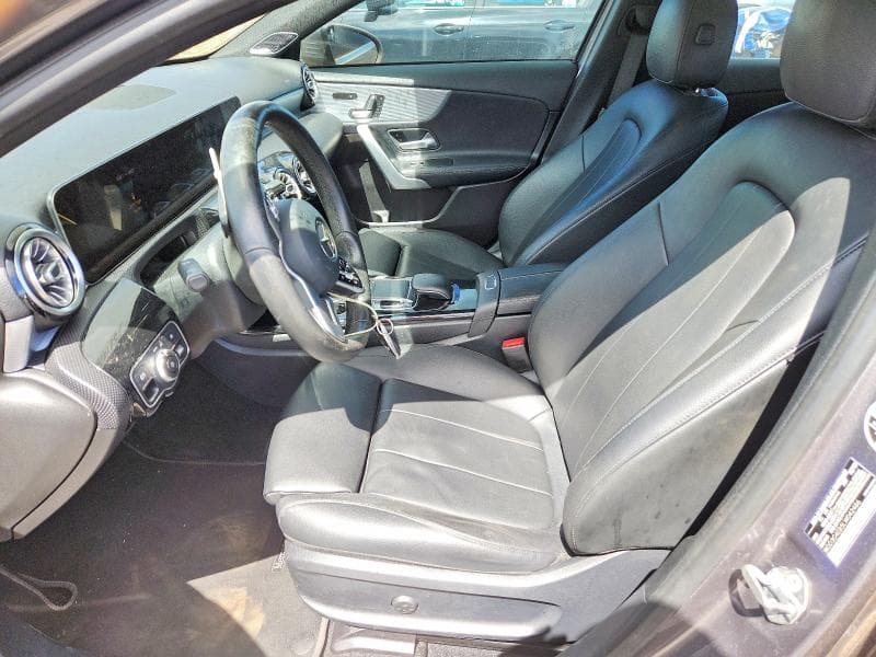 2020 MERCEDES-BENZ A 220 7