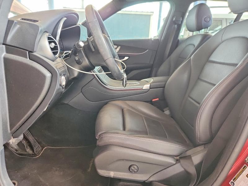 2020 MERCEDES-BENZ GLC 300 7