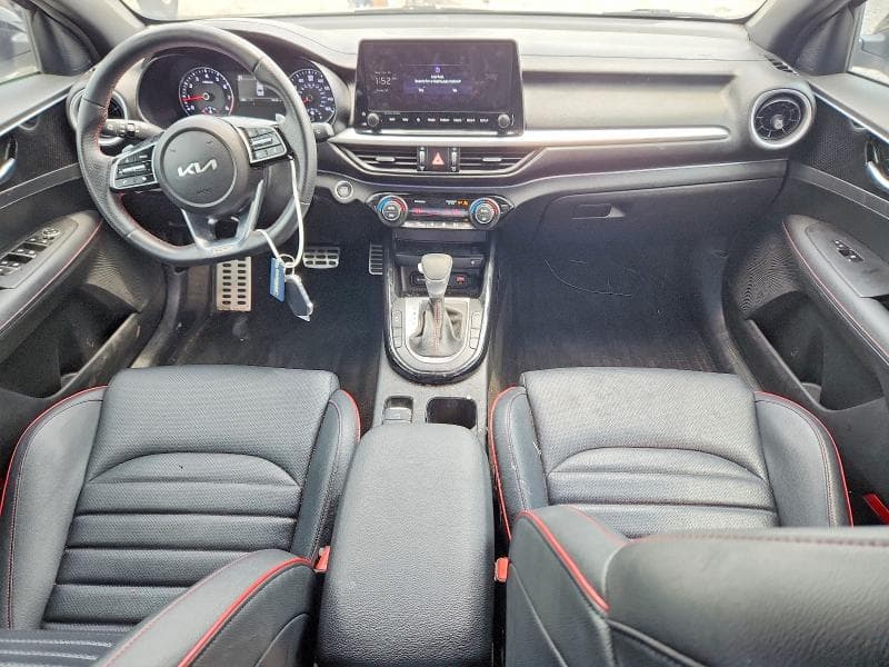 2023 KIA FORTE GT 8