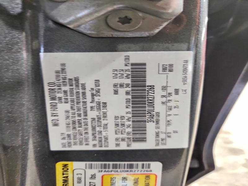 2019 FORD FUSION SE 12