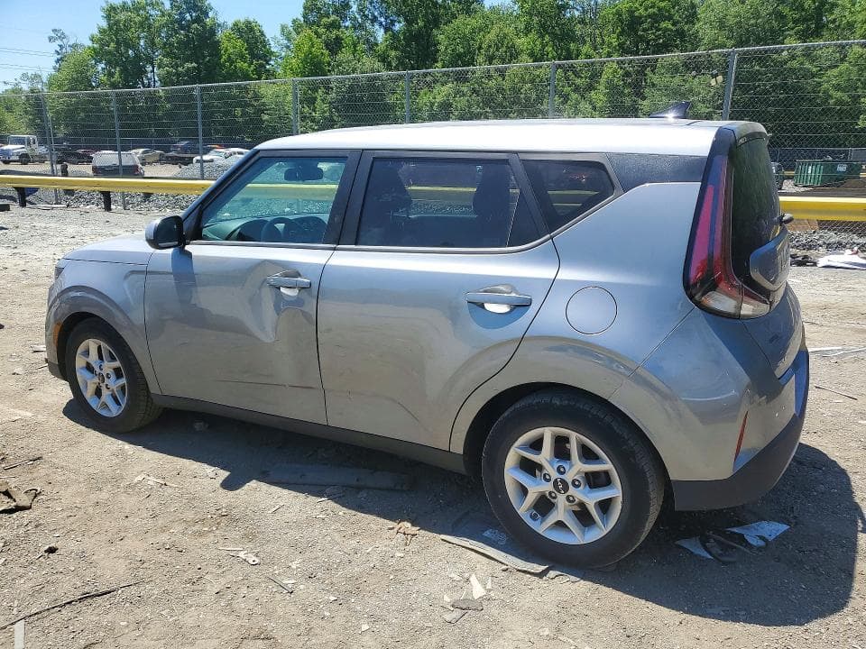2023 KIA SOUL LX 2