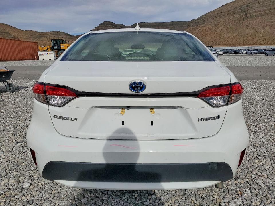 2021 TOYOTA COROLLA LE 6