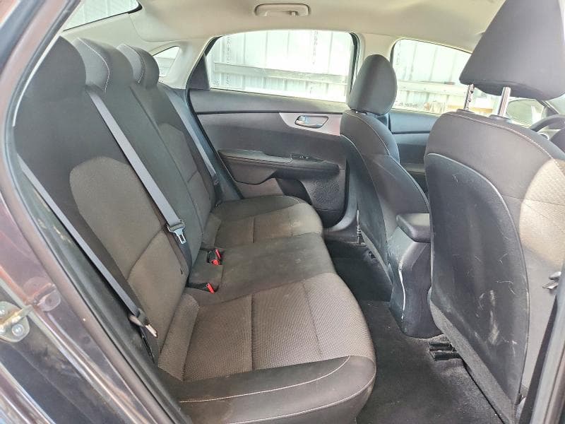 2024 KIA FORTE LXS 10
