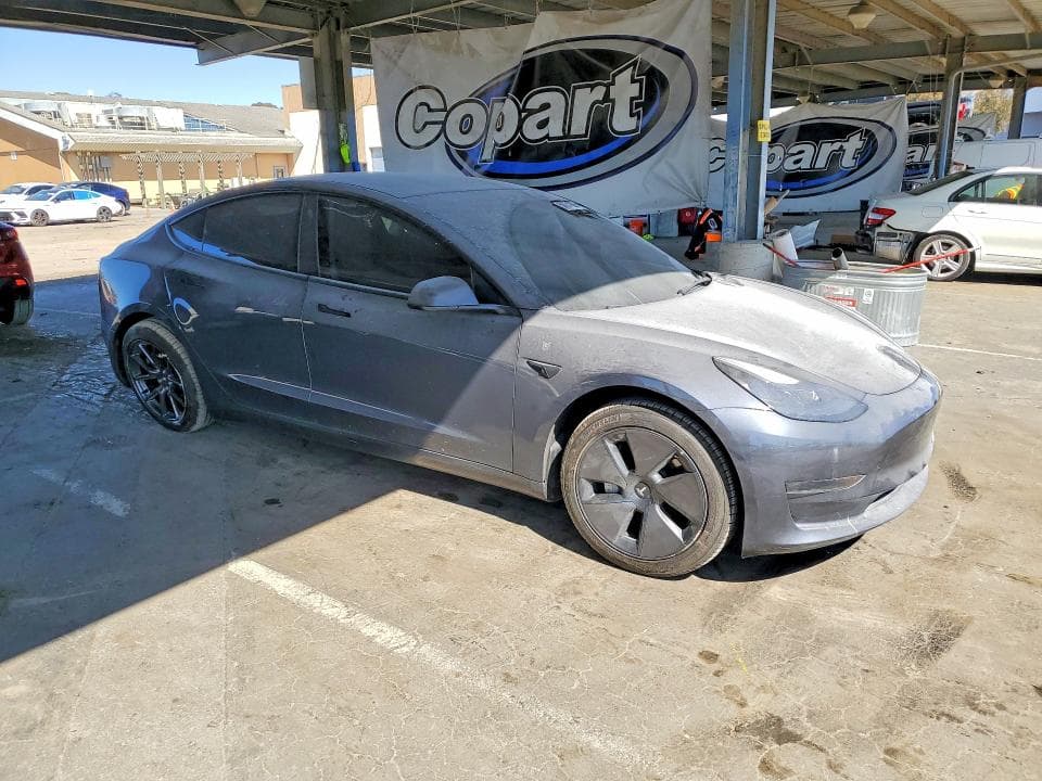 2023 TESLA MODEL 3 4