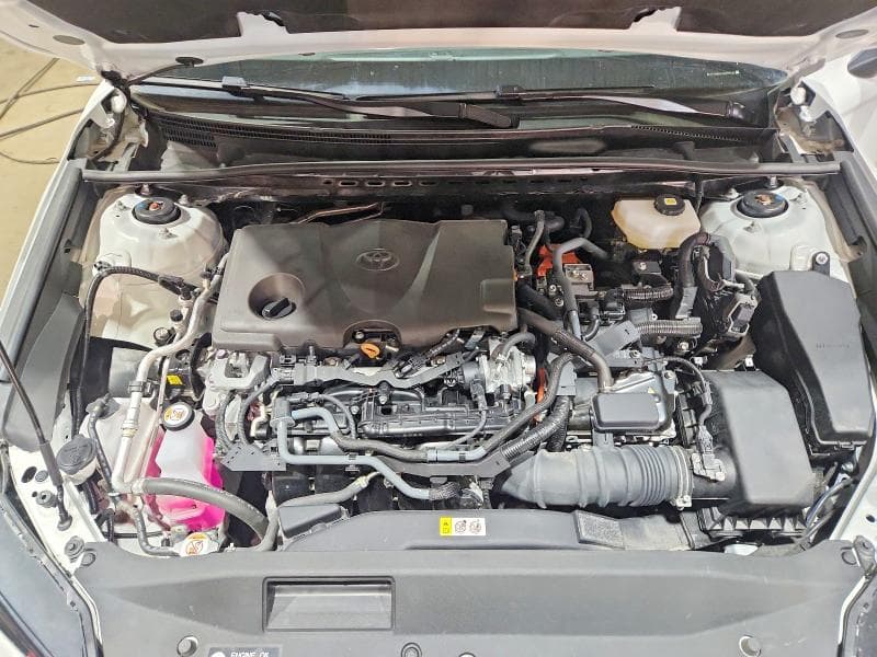 2025 TOYOTA CAMRY SE 11