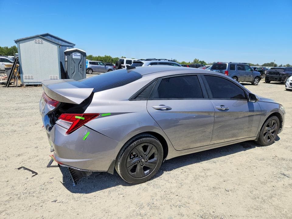 2023 HYUNDAI ELANTRA BLUE 3