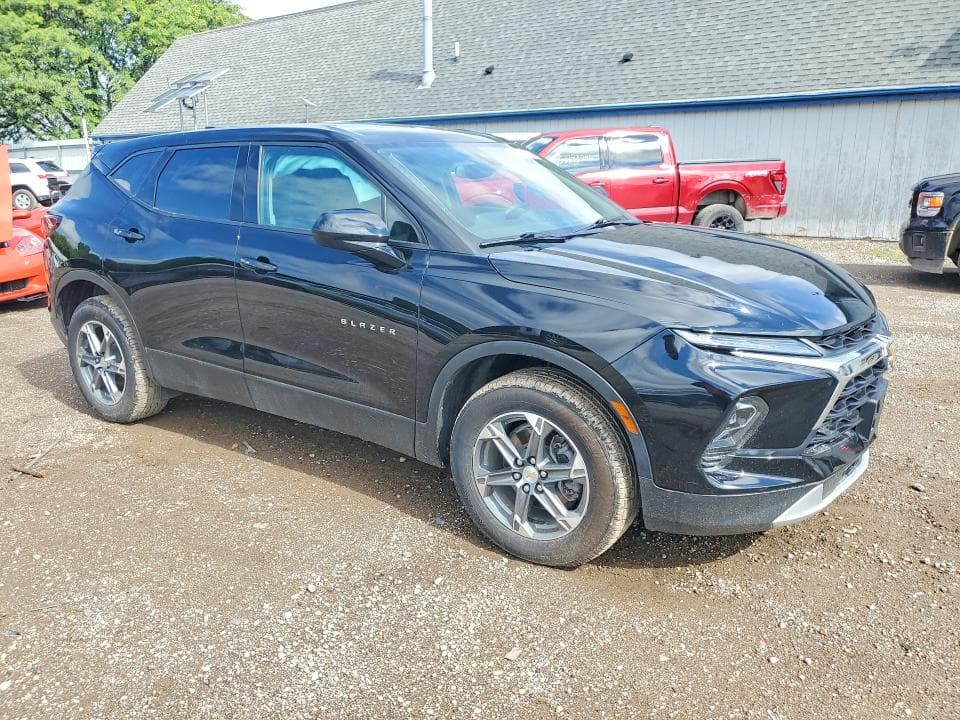 2023 CHEVROLET BLAZER 2LT 4