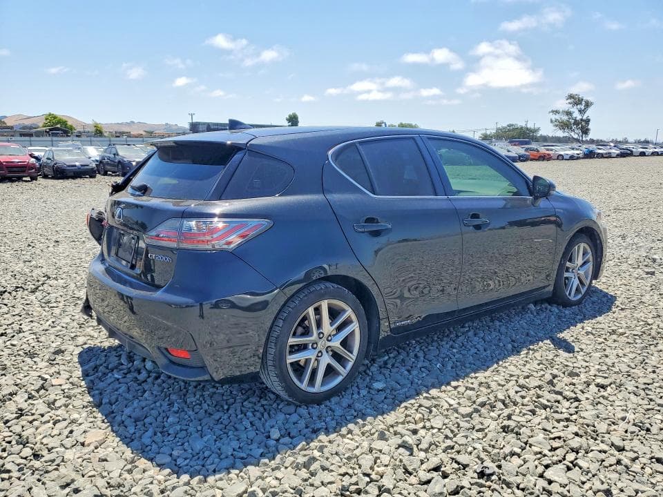 2017 LEXUS CT 200 3