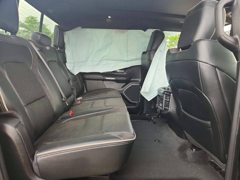 2022 RAM 1500 LARAMIE 10