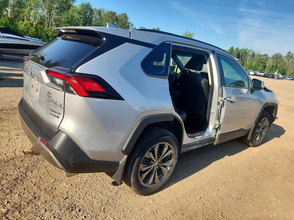 2024 TOYOTA RAV4 LIMITED 3