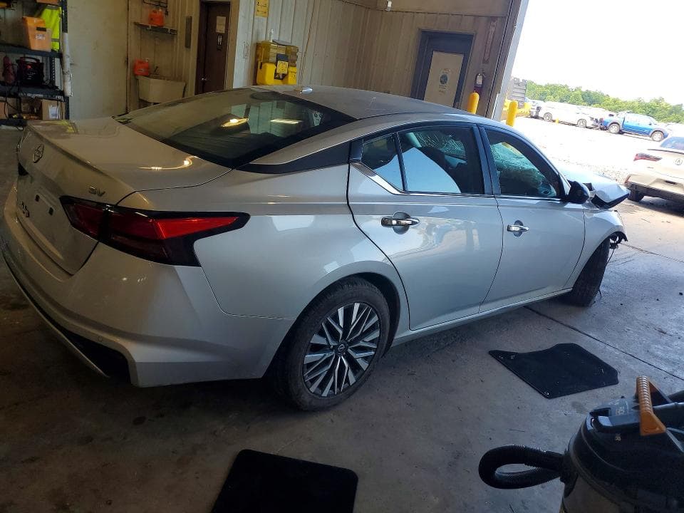 2024 NISSAN ALTIMA 3