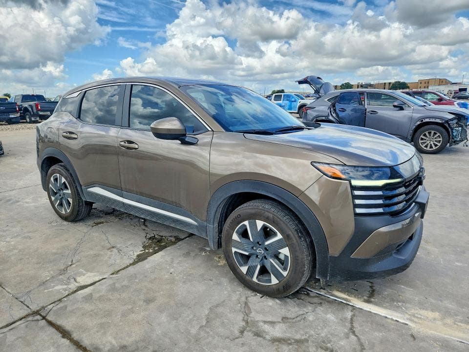 2025 NISSAN KICKS SV 4