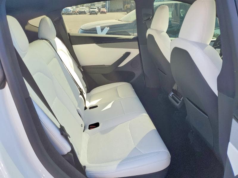 2026 TESLA MODEL Y 11