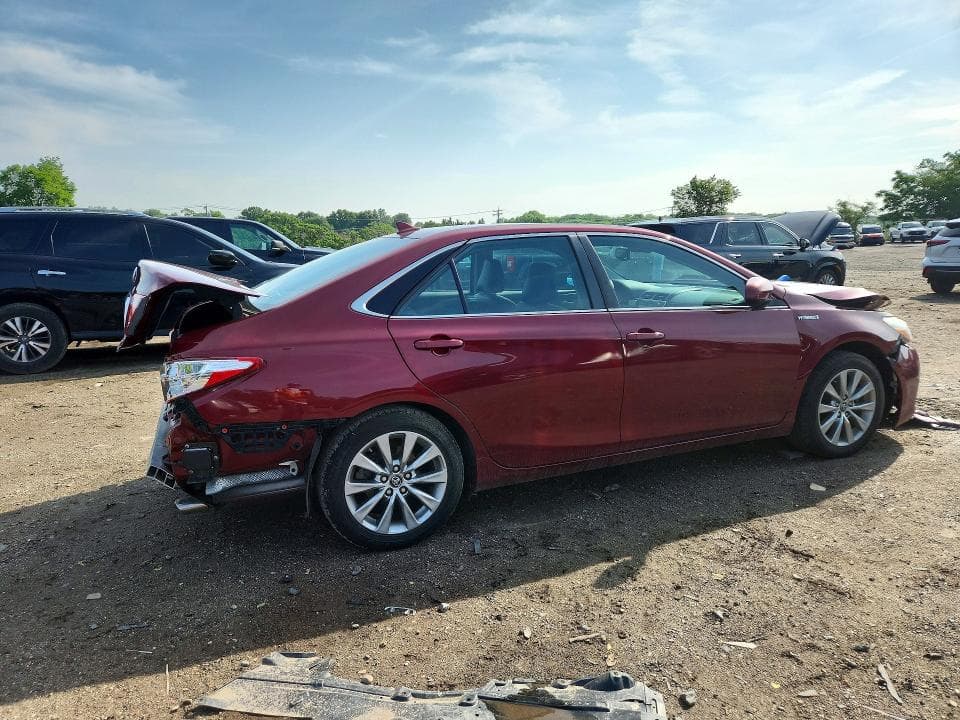 2017 TOYOTA CAMRY HYBRID XLE 3