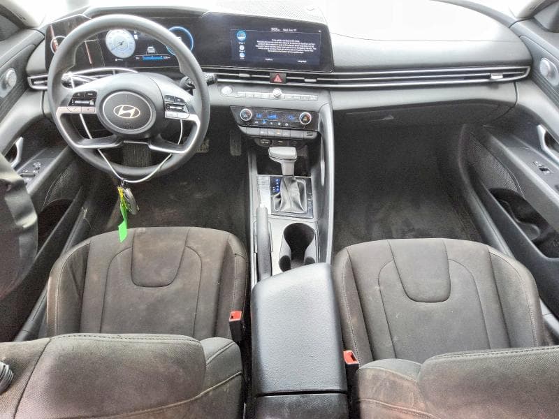 2024 HYUNDAI ELANTRA SEL 8