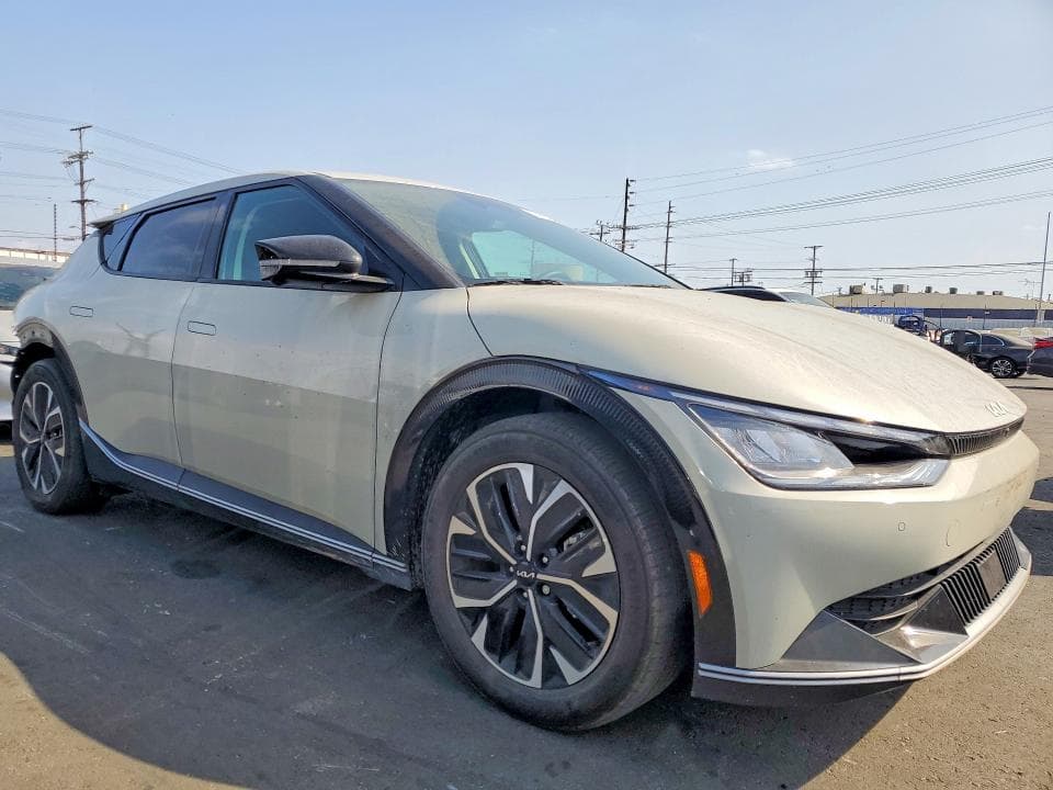 2023 KIA EV6 WIND 4