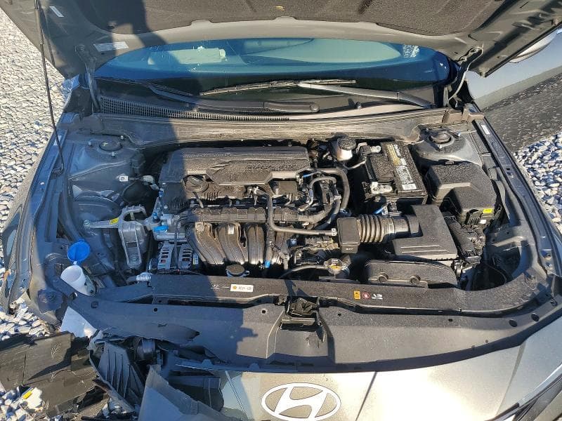 2025 HYUNDAI ELANTRA SEL 11