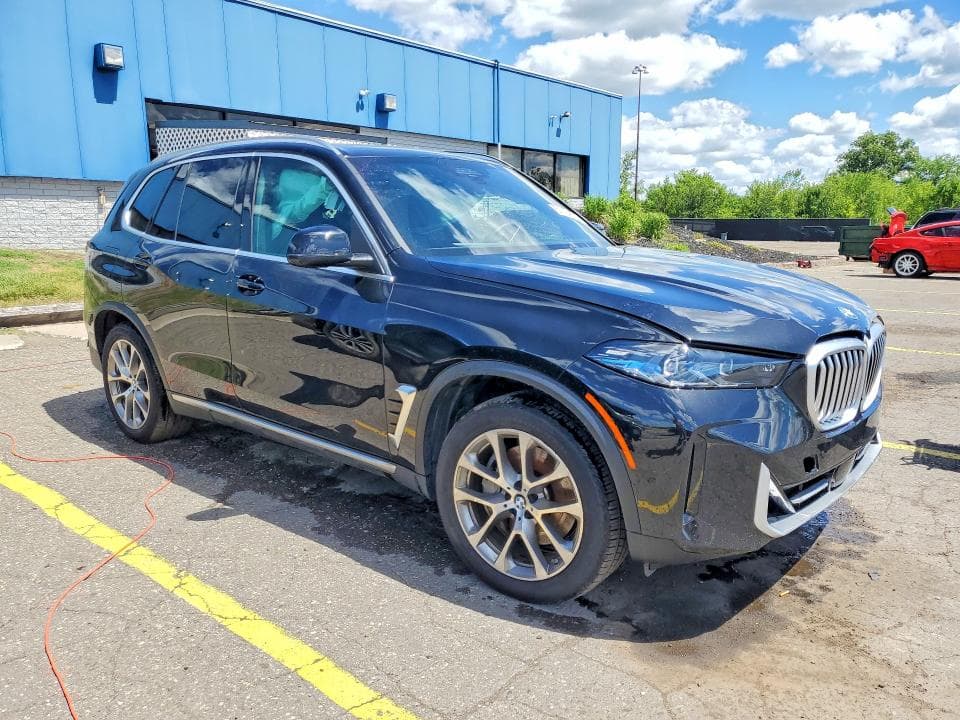 2026 BMW X5 XDRIVE50E 4