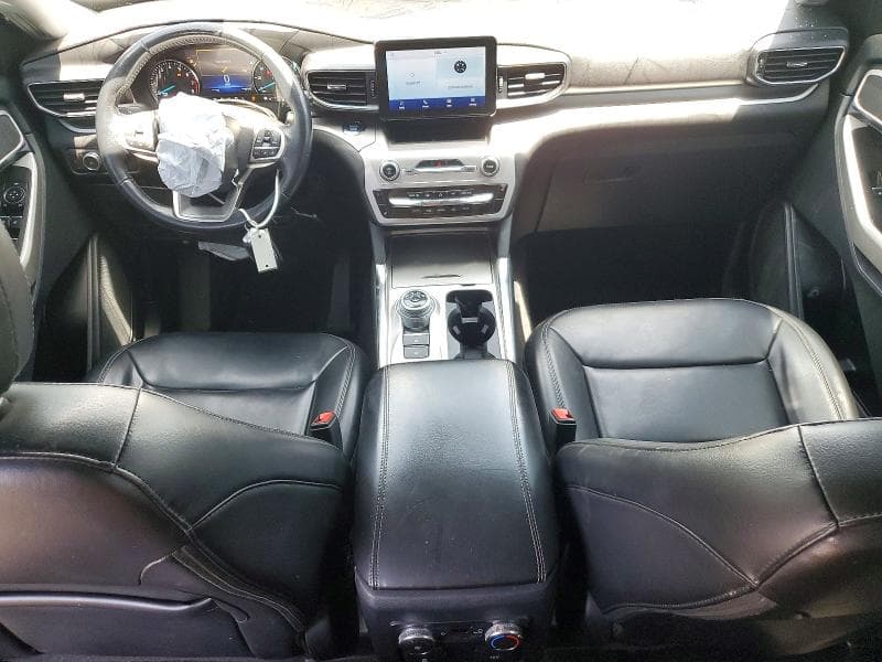2021 FORD EXPLORER XLT 8