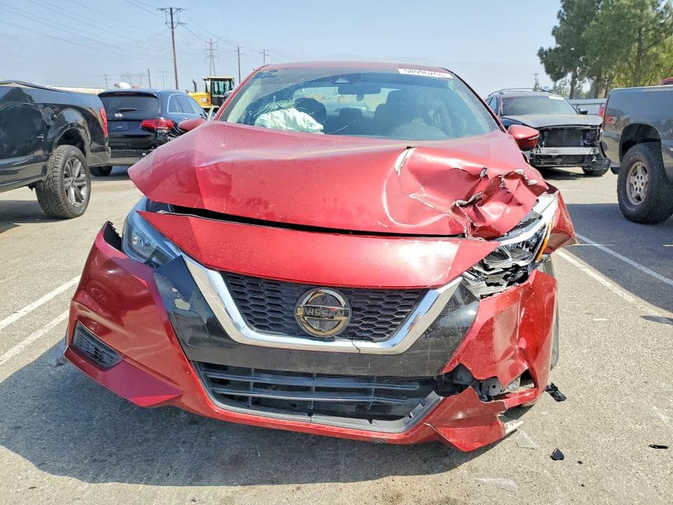 2020 NISSAN VERSA SV 5