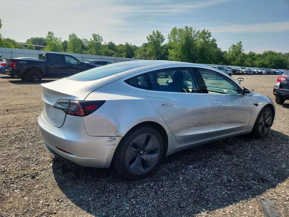 2018 TESLA MODEL 3 3
