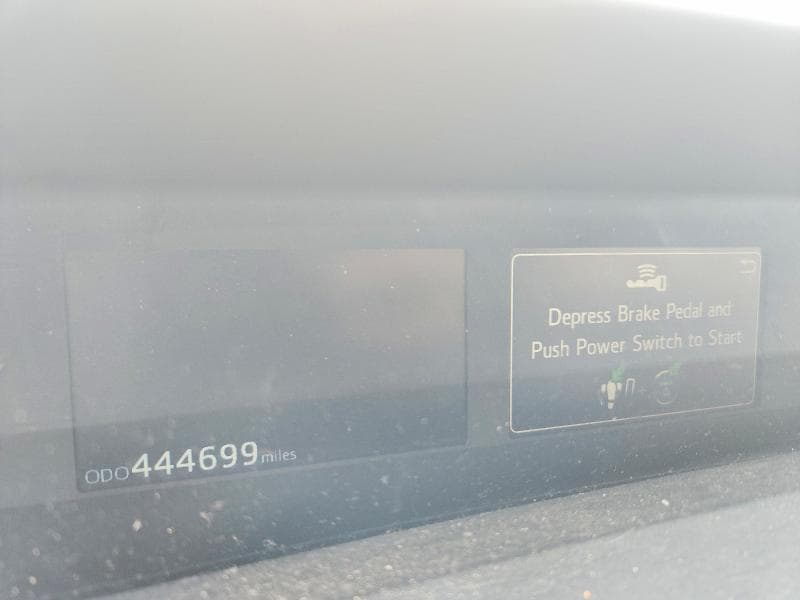 2020 TOYOTA PRIUS L ECO 9