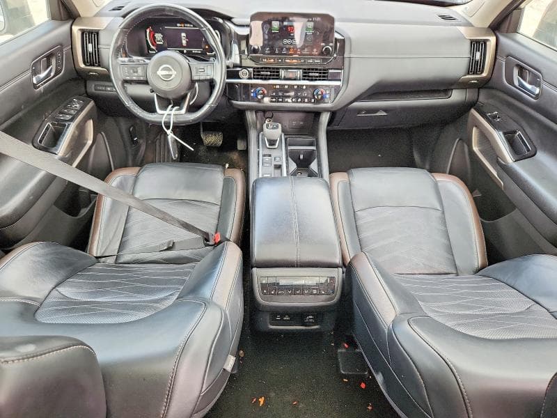 2023 NISSAN PATHFINDER PLATINUM 8