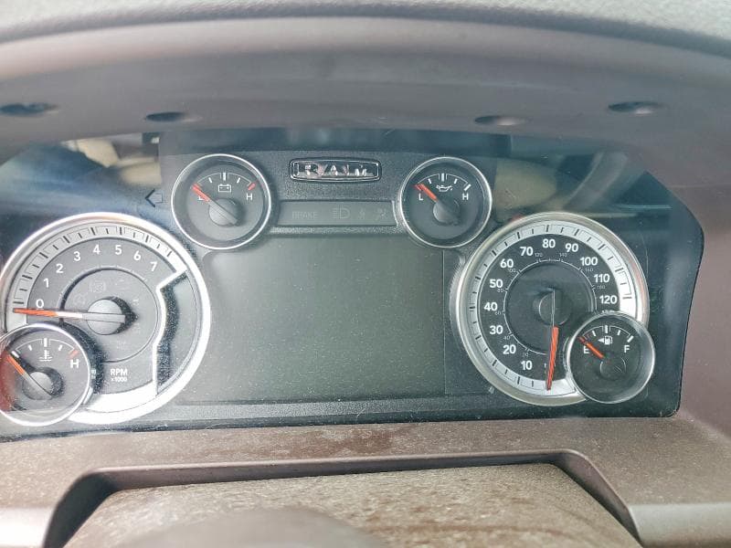 2017 RAM 1500 SLT 9