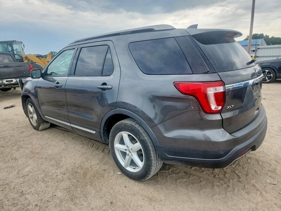 2019 FORD EXPLORER XLT 2