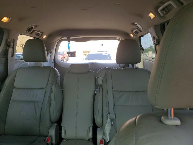 2017 TOYOTA SIENNA XLE 8-PASSENGER 10