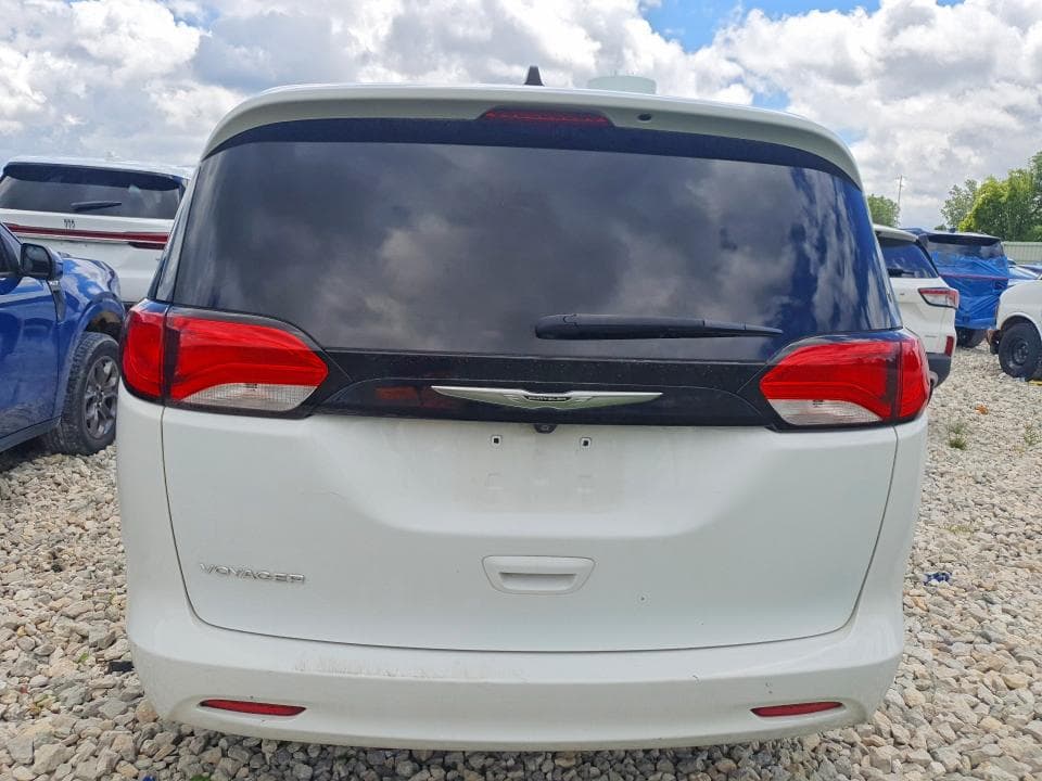 2023 CHRYSLER VOYAGER LX 6