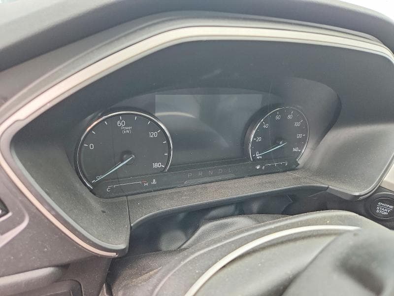 2021 FORD ESCAPE SEL 9