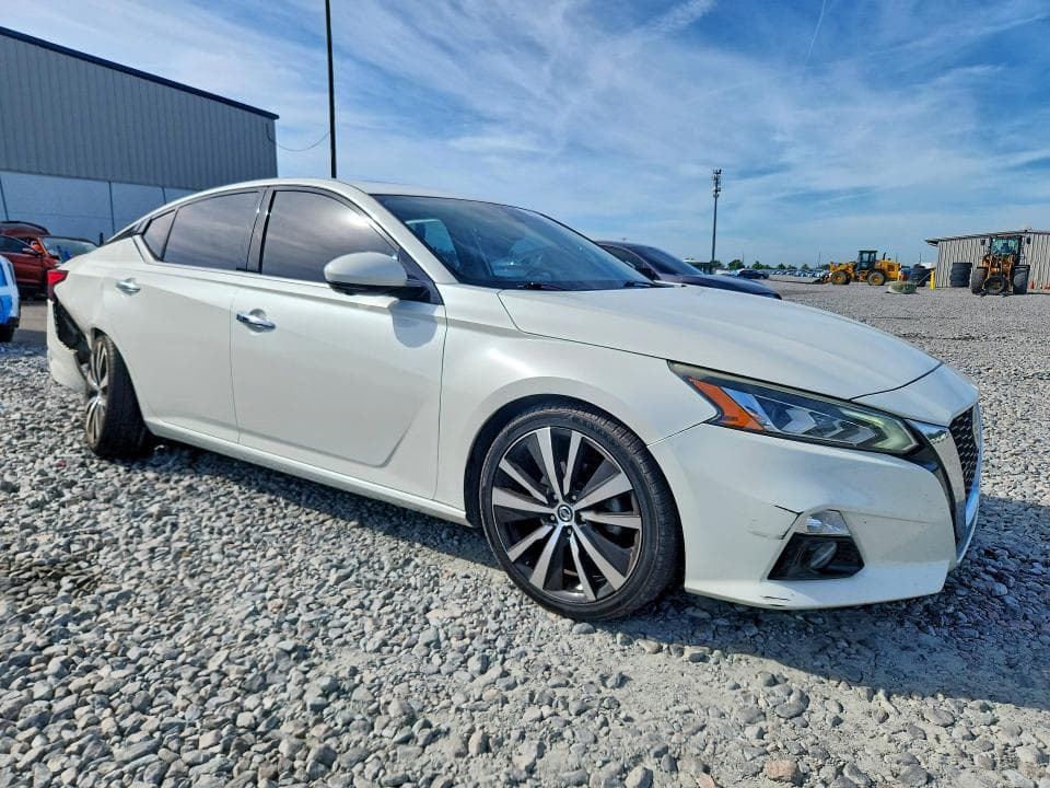 2019 NISSAN ALTIMA PLATINUM 4