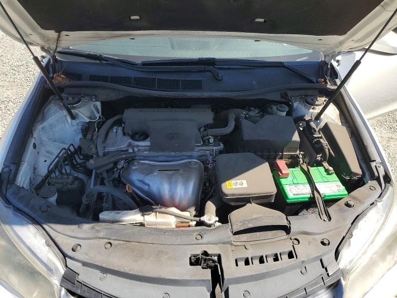2017 TOYOTA CAMRY SE 11
