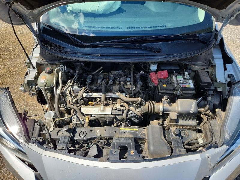 2021 NISSAN VERSA S 11